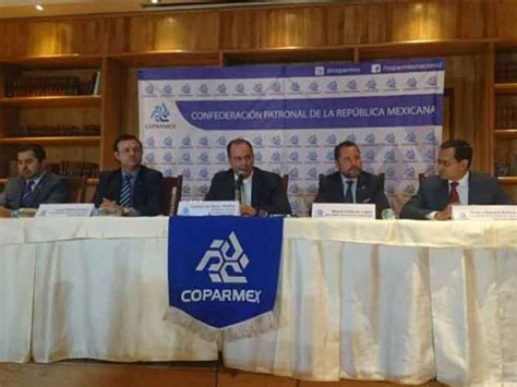 Coparmex presenta su propio acuerdo económico