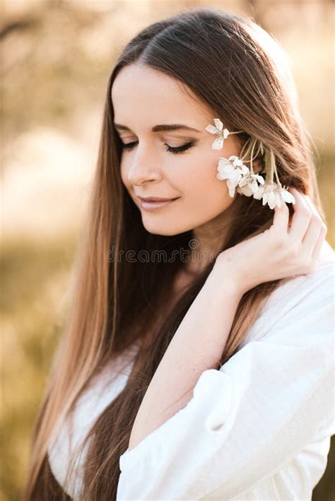 30 Year Old Blonde Lady Stock Photos Free Royalty Free Stock Photos From Dreamstime