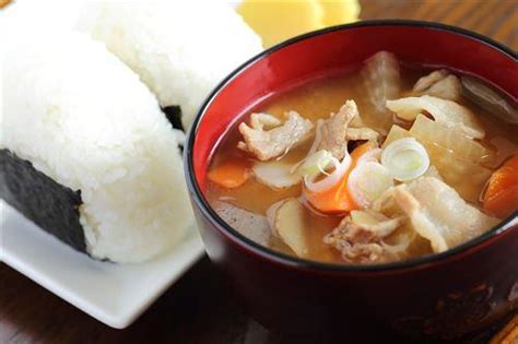 豚汁の保存の仕方！冷蔵や冷凍の方法と日持ちについて 食・料理 オリーブオイルをひとまわし