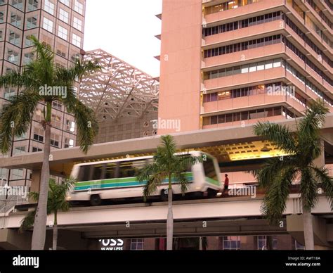 Metromover station downtown miami florida hi-res stock photography and ...