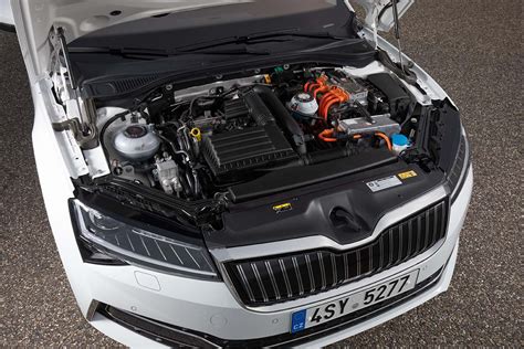 Essai Skoda Superb Iv Une Hybride Rechargeable Convaincante