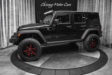 White Lifted Jeep Wrangler Sahara