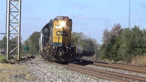 Rare Csx Gp38 2 Makes A Set Out And Throttles Up Youtube