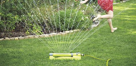 6 Best Sprinklers For A Small Lawn Reviewed Winter 2024