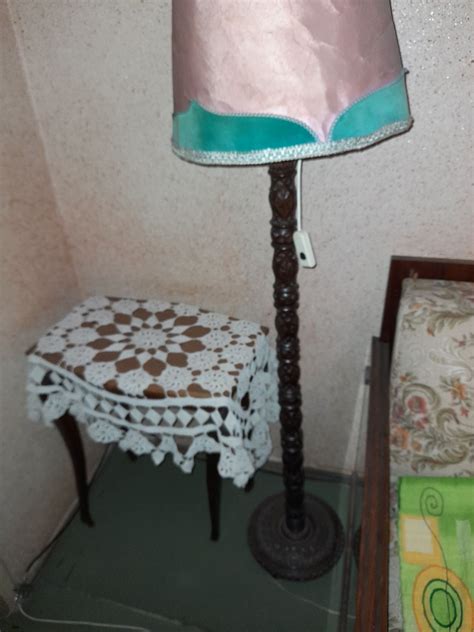 Lampadar Cu Picior Din Lemn Sculptat Bucuresti Sectorul Olx Ro