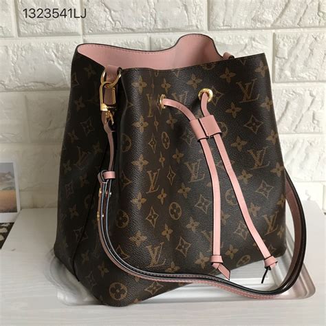 Louis Vuitton Lv Neonoe Bucket Bag Monogram With Pink Louis Vuitton