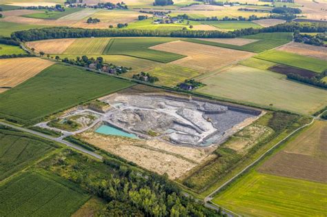 Luftaufnahme Beckum Baggersee Und Kies Tagebau In Beckum Im