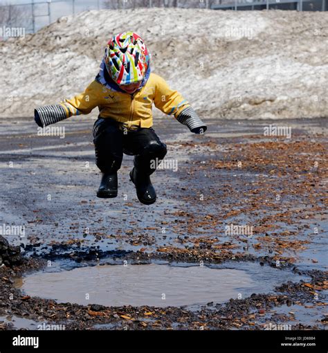 Muddy High Resolution Stock Photography And Images Alamy