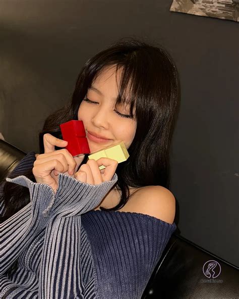 77 Ảnh Jennie nude khoe hàng táo bạo với những bộ đồ hở hang Ảnh Gái Xinh