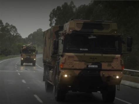 Australian Army runs autonomous highway truck convoy - Australian ...