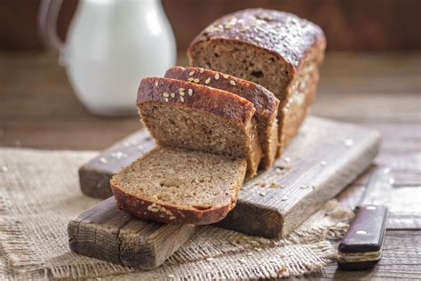 Receita de pão de aveia sem glúten e sem lactose é simples de fazer