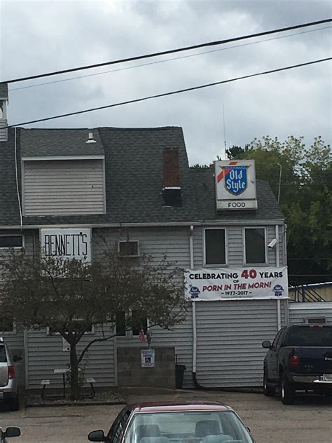 Because How Else Would You Want To Watch Porn R Madisonwi