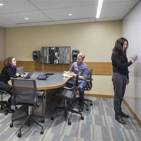 Bobst Collaborative Media Rooms | New York University Division of Libraries