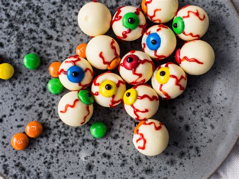 Halloween Butterfinger Eyes Recipe - Food.com