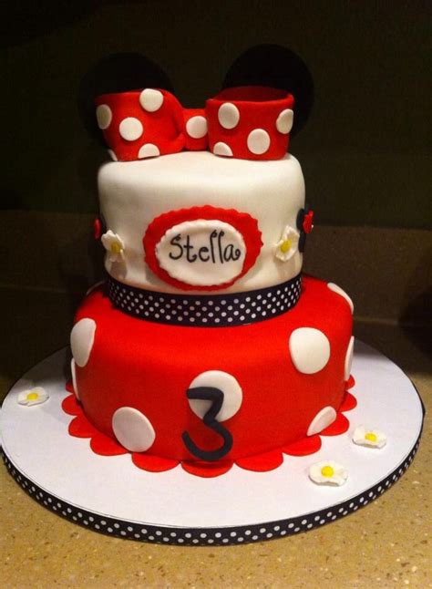 Minnie Mouse Cake