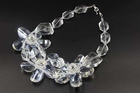 Clear Faceted Lucite Flower Statement Necklace At 1stdibs Lucite