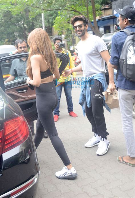 Kartik Aaryan Spotted With Girlfriend Dimple Sharma At Bandra Dimple