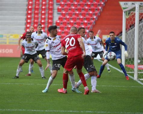 Chrobry Głogów GKS Tychy WYNIK Tyszanie pod zimnym prysznicem na