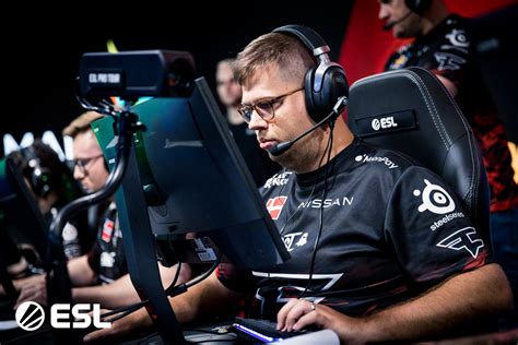 CS GO FaZe Passa Por Complexity Na ESL Fragster BR