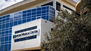 Jupiter Medical, West Palm HSS team to perform orthopedic surgery