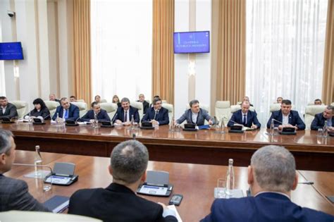 Moldpres News Agency Moldovan Pm Meets Heads Of Districts