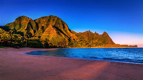 Tunnels Beach Wayne Budge Photography