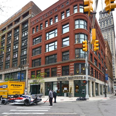 Motor City renovation unravels a weighty problem - Construction Specifier