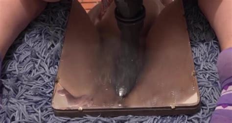 Bbw Cavalca Un Mega Dildo Xhamster