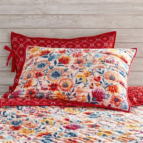 You Can Pick up Pioneer Woman Bedding for Just $6 Right Now