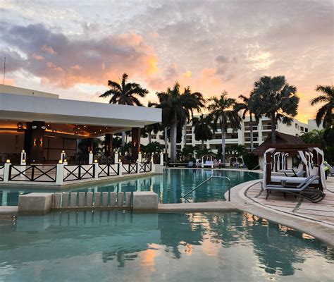 Hyatt Ziva Riviera Cancun Review - All Inclusive — Raincouver Beauty