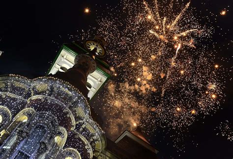 Santa Will Switch On The Lights At Grantham S Christmas Spectacular