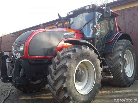 Obraz Ciagnik Valtra T151n Id 529517 Galeria Rolnicza Agrofoto