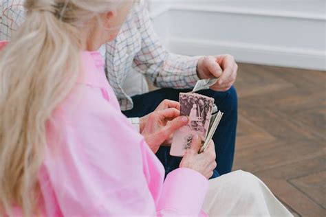 Eternal Moments: Crafting a Timeless Capsule of Memory and Meaning ...