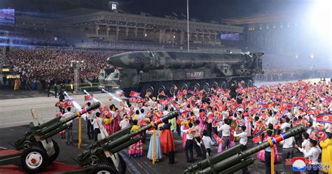 北朝鮮が軍事パレード 中露高官も出席 新型ドローンなど披露 写真特集89 毎日新聞