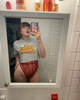 Old Lotion Nude Porn Pictures Xxx Photos Sex Images Pictoa