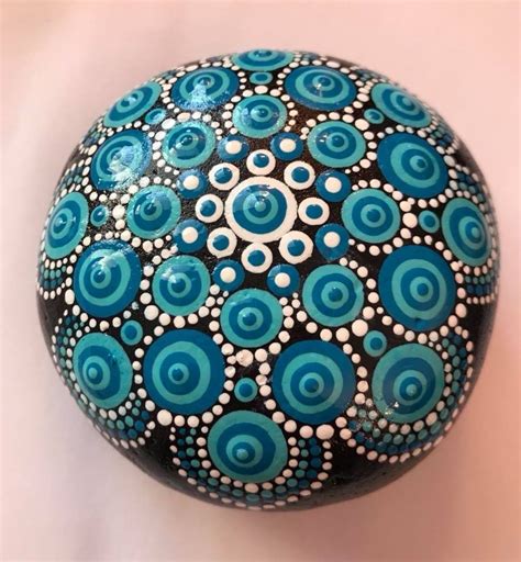 Pin By Patty Donathan On Crafts Mandala Painted Rocks Rock Painting