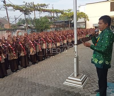 Madrasah Pencetak Para Juara Mts Abu Darrin