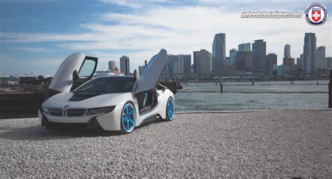 BMW i8 on HRE RS102 | Luxury4Play.com