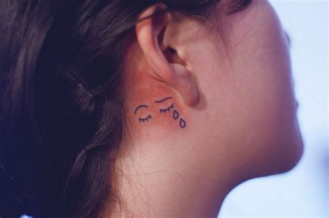 11 Tiny Tattoo Ideas For Behind Your Ear From Celebrity Tattoo Artists Glamour