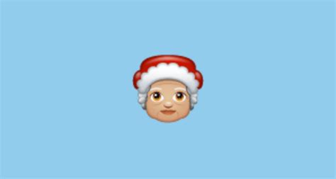 Mère Noël Peau Moyennement Claire Emoji on WhatsApp 2 17