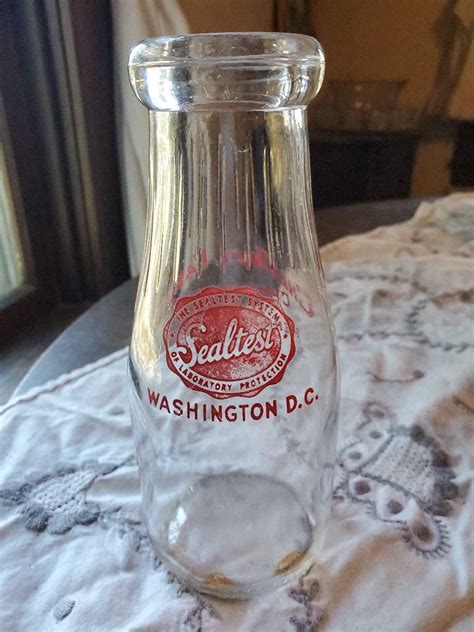 Chestnut Farms Chevy Chase Dairy Sealtest Antique Glass Milk Bottle 1 Pint Ebay