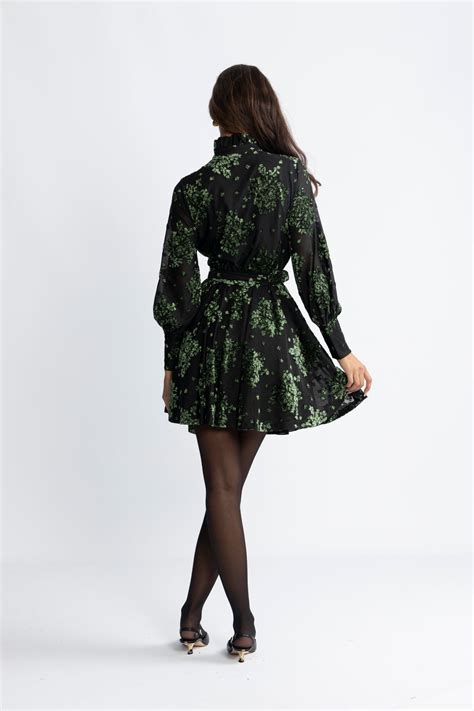 Saga Velvet Flower Dress - Green Winter Velvet – VILLOID