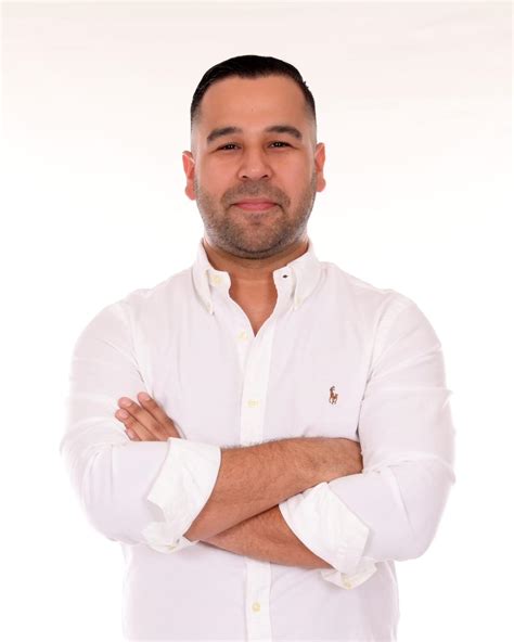 VENEZOLANO SE DEDICA A INSPIRAR AL MUNDO CON SU CONFERENCIA “YO SI