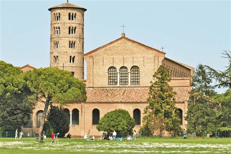 Basilica di Sant'Apollinare in Classe - Ravenna Turismo