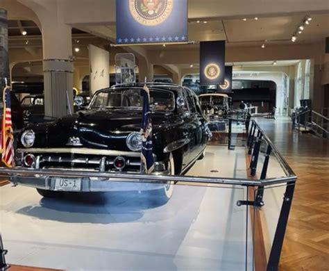 Henry Ford Museum: 17 Must-See Exhibits | My Michigan Beach and ...