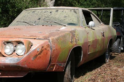 Barn Find 1969 Dodge Daytona Charger Discovered In Alabama Hot Rod