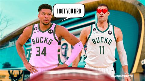 Bucks Giannis Antetokounmpo Takes Brook Lopez Hit After Brawl