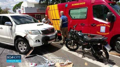 Criança de 4 anos transportada em garupa de moto fica ferida após