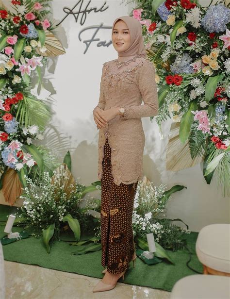 10 Kebaya Hijab Untuk Lamaran Yang Bisa Jadi Inspirasimu