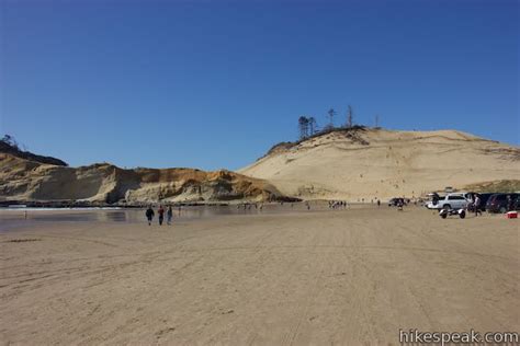 Cape Kiwanda Hike | Oregon | Hikespeak.com